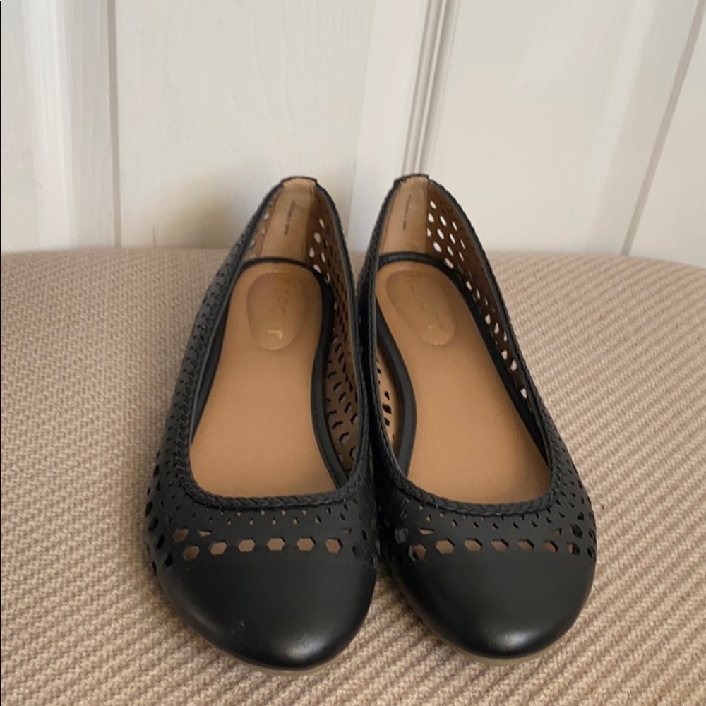 black flats